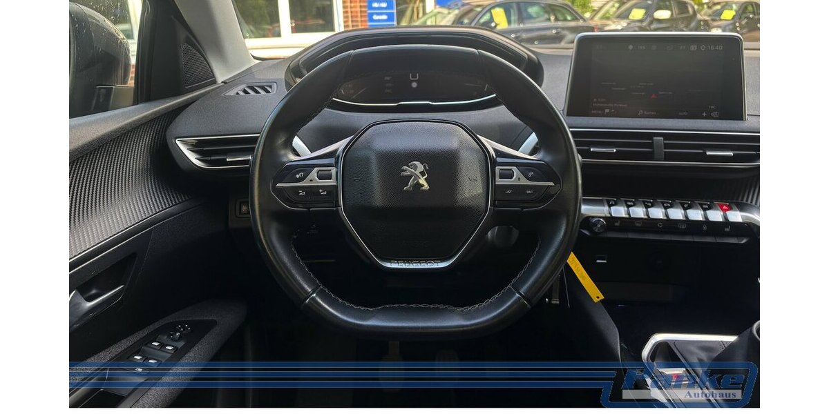 Peugeot 3008 1.2 130*Pano*NAV*SHZ*Termpo*Dig.Cockpit* 98.002 km 12.990 &euro; Berlin 13187