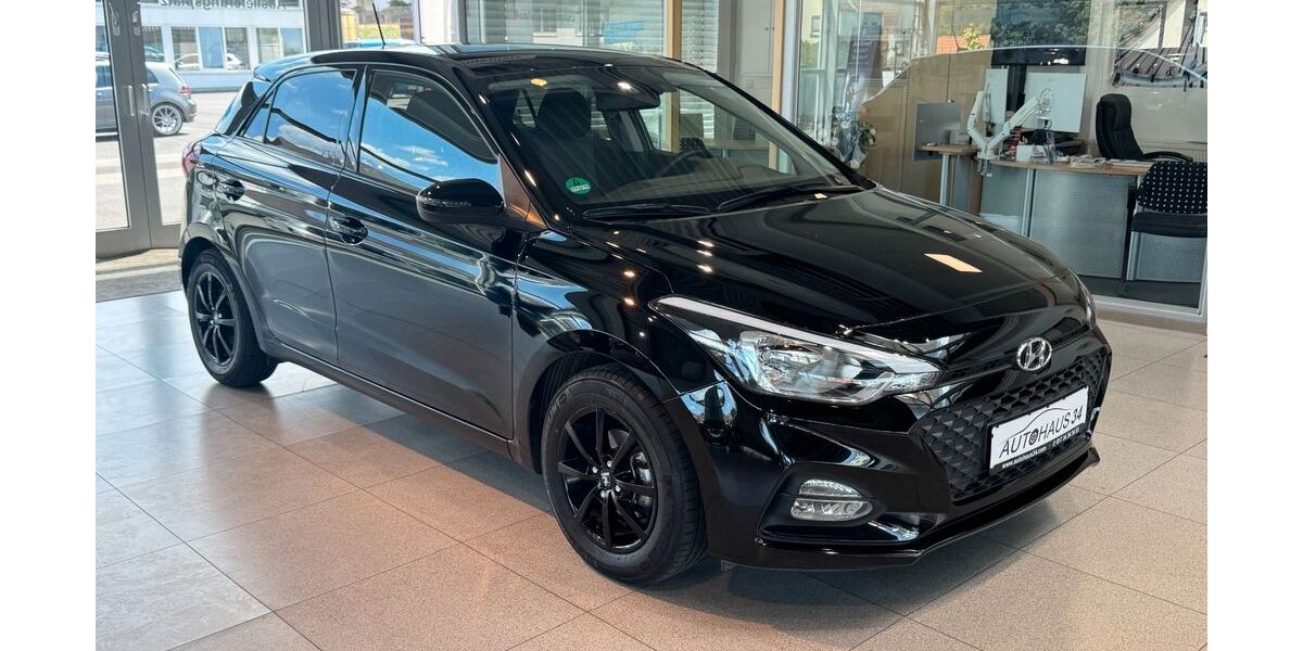 Hyundai i20 42.000 km 10.980 &euro; Hessisch Lichtenau 37235