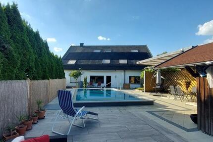 Haus Ellwangen (Jagst) - 12 Zimmer, 320 m&sup2;, 699.000&euro; | Angebot:26801432