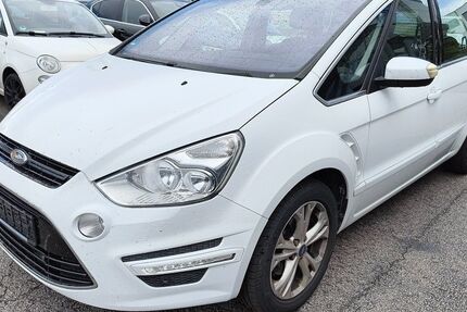 Ford S-Max 325.802 km 2.999 &euro; Waldheim 04736