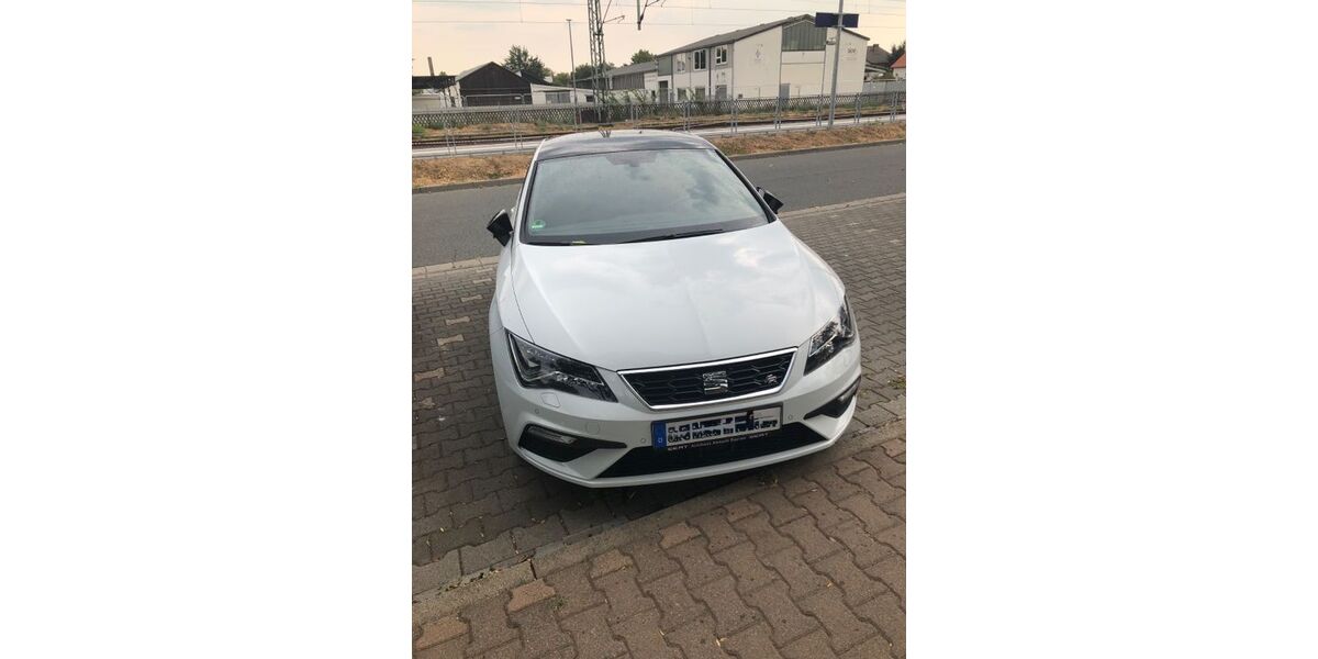 Seat Leon 33.400 km 19.500 &euro; Gernsheim 64579