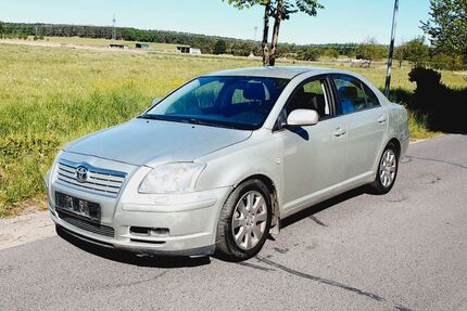 Toyota Avensis 164.554 km 2.600 &euro; Berlin 13629