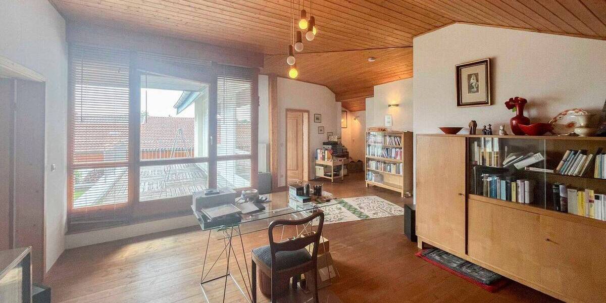 Einfamilienhaus Burghausen - 9 Zimmer, 315 m&sup2;, 720.000&euro; | Angebot:26451459