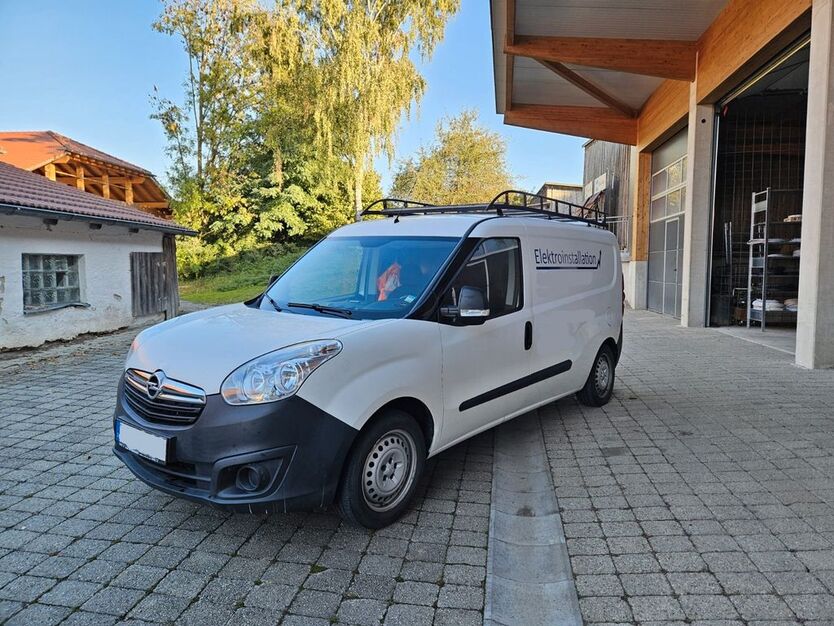 Opel Combo 89.000 km 8.100 € Velden 84149