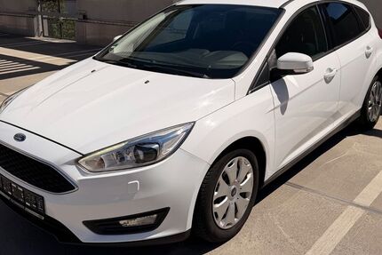 Ford Focus 128.900 km 5.600 &euro; Potsdam 14471