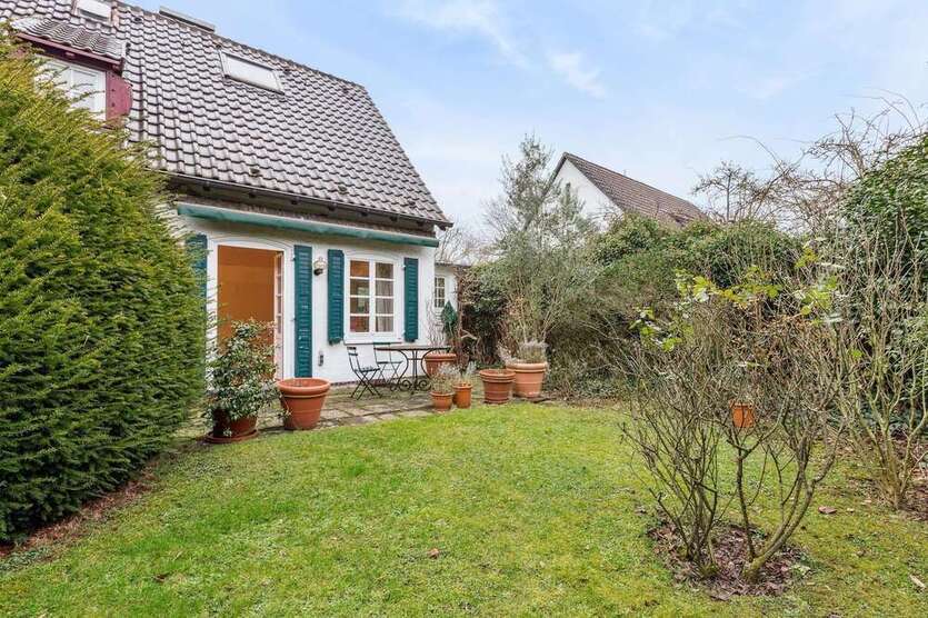 Haus zum Kaufen in Düsseldorf 490.000 € 130 m²