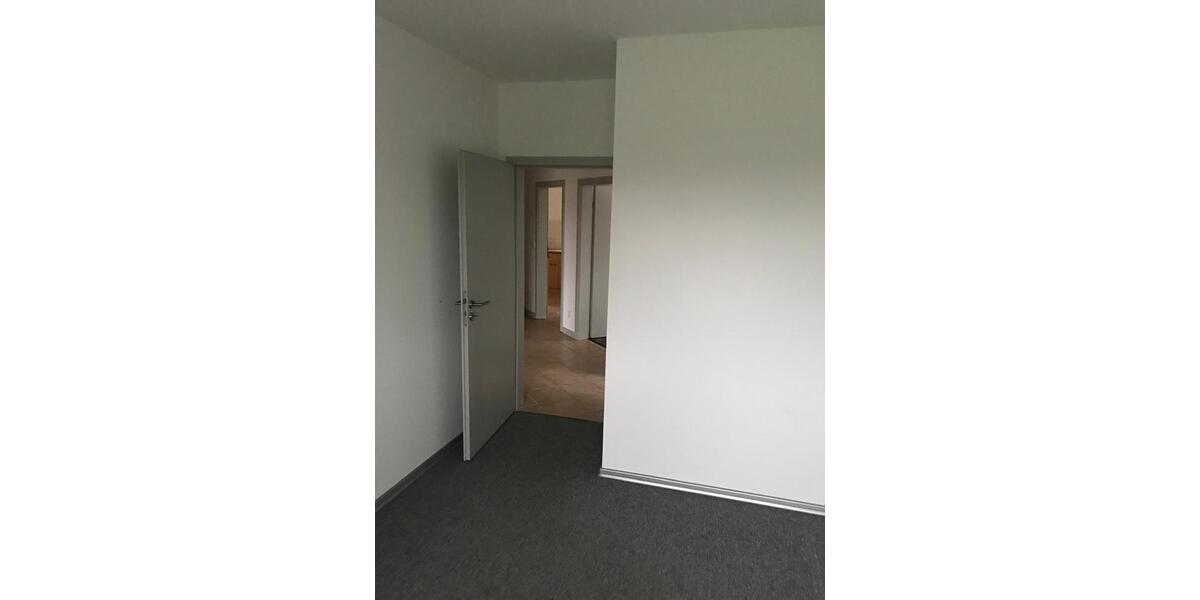 Mehrfamilienhaus, Wohnhaus Petershagen - 3 Zimmer, 81 m&sup2;, 649&euro; | Angebot:26385267