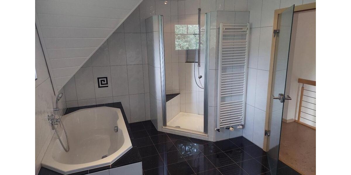 Einfamilienhaus Uelsen - 9 Zimmer, 155 m&sup2;, 449.000&euro; | Angebot:26665575