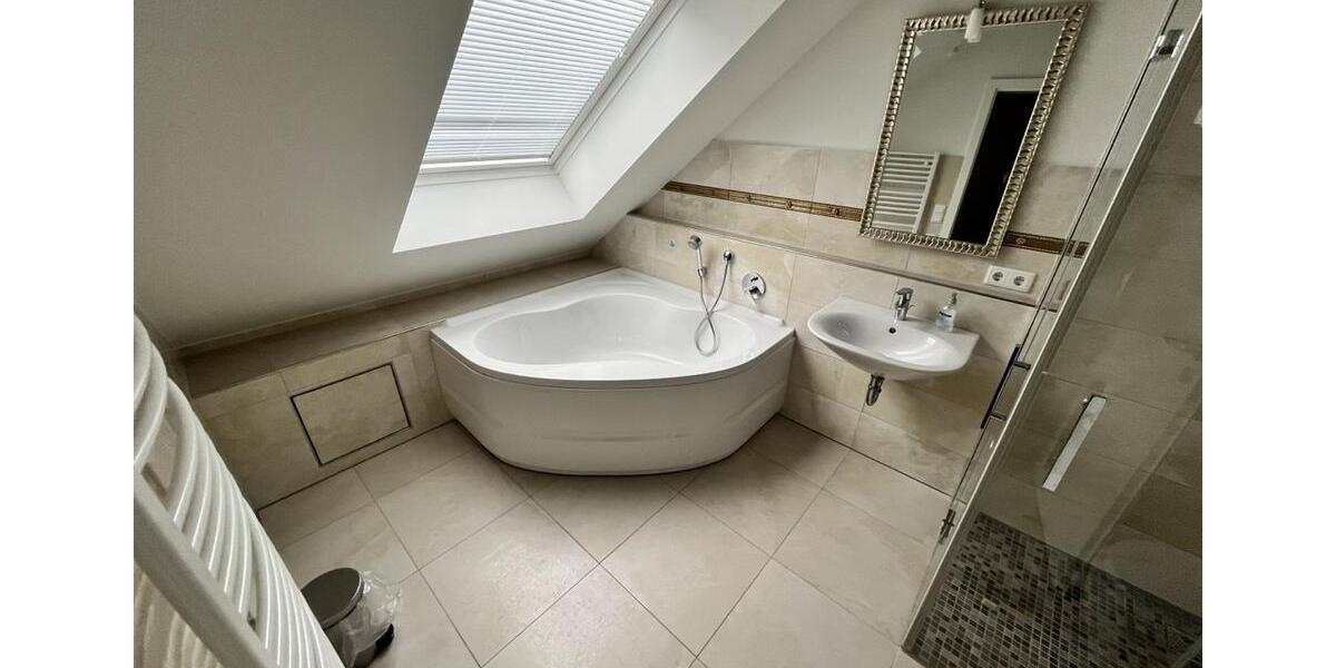 Maisonettenwohnung Schwetzingen - 3 Zimmer, 80 m&sup2;, 1.380&euro; | Angebot:25395853