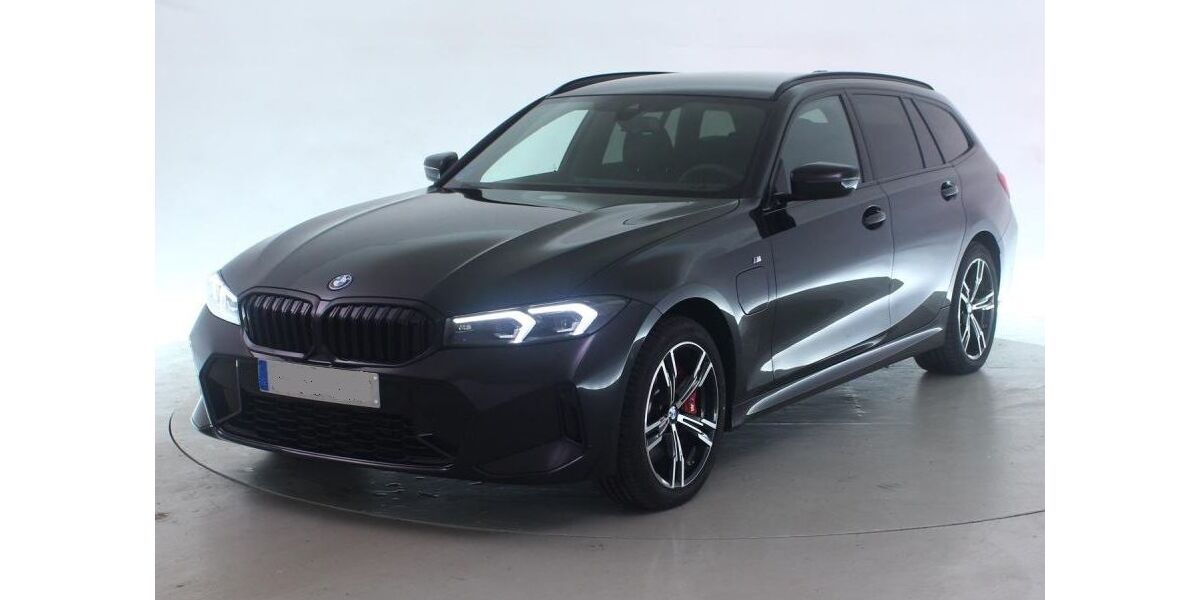 BMW 330 20.330 km 45.450 &euro; Hüllhorst 32609