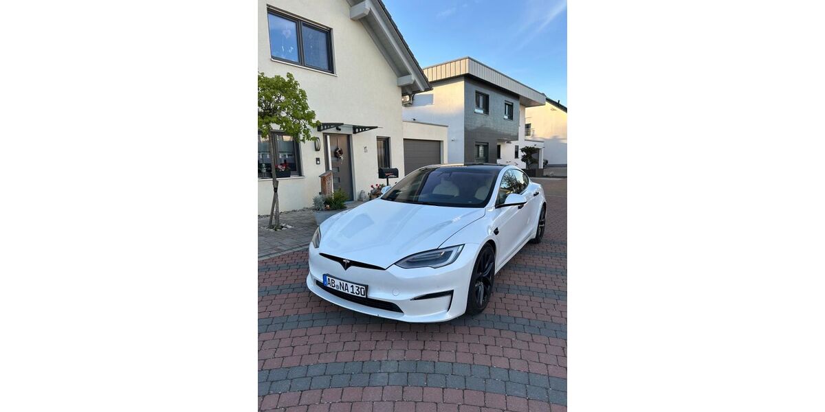 Tesla Model S 24.800 km 56.700 &euro; Großostheim 63762