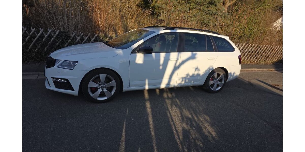 Skoda Octavia 124.500 km 16.700 &euro; Hemhofen 91334