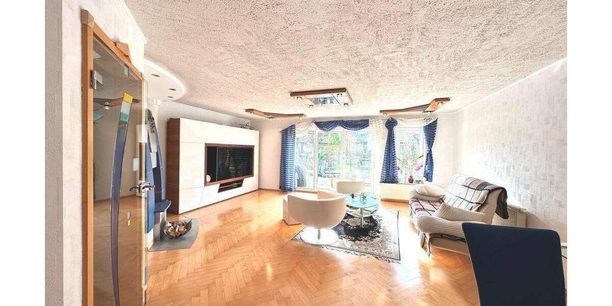 Reihenmittelhaus Langenargen - 4 Zimmer, 136 m&sup2;, 1.950&euro; | Angebot:25262031