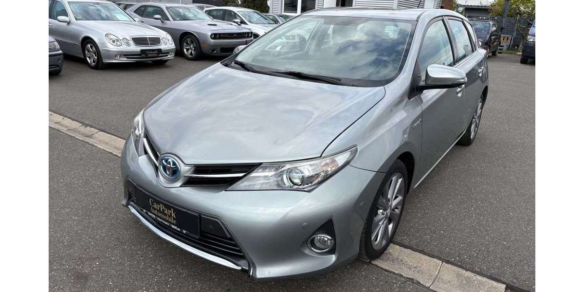Toyota Auris 129.611 km 8.299 &euro; Fürth 90763
