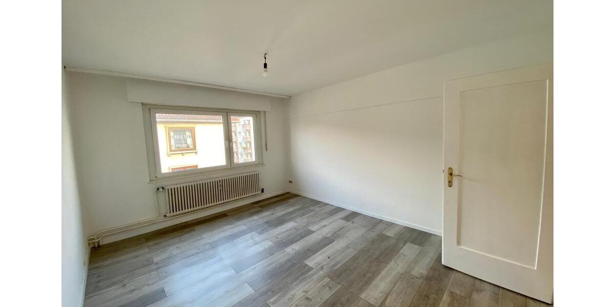 Etagenwohnung Pforzheim - 3 Zimmer, 84 m&sup2;, 800&euro; | Angebot:26678675