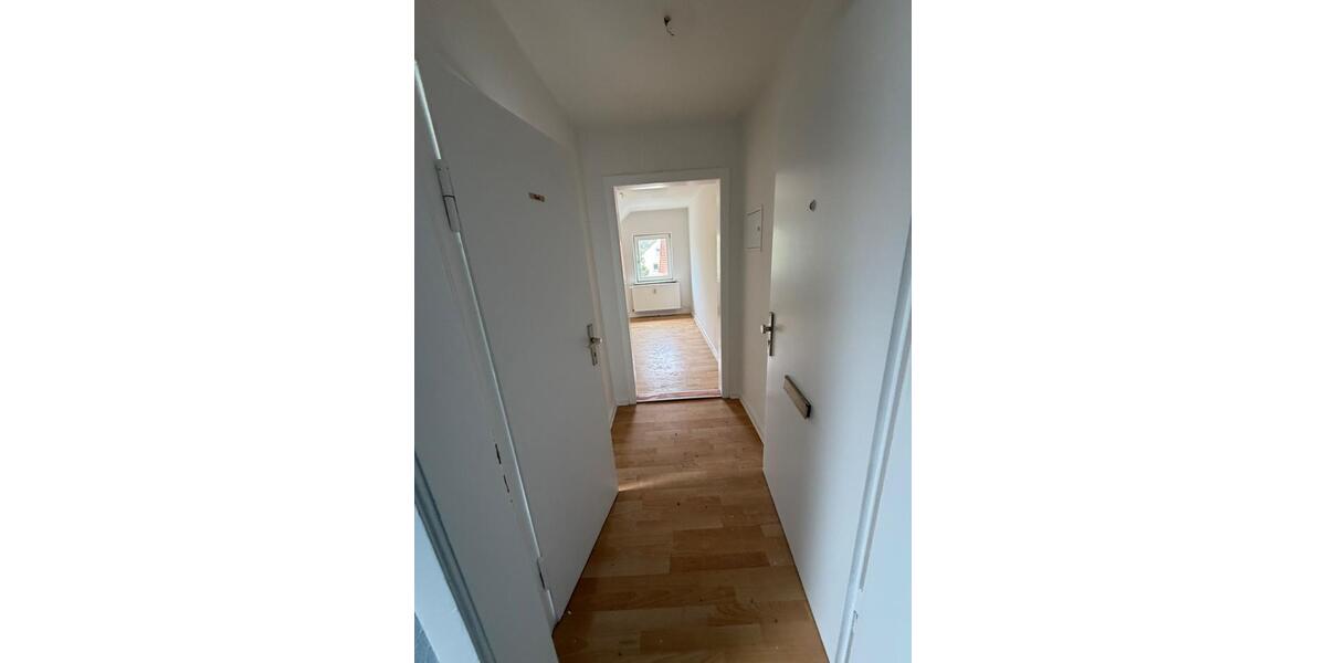 Dachgeschoßwohnung Seesen - 2 Zimmer, 30 m&sup2;, 300&euro; | Angebot:26260590