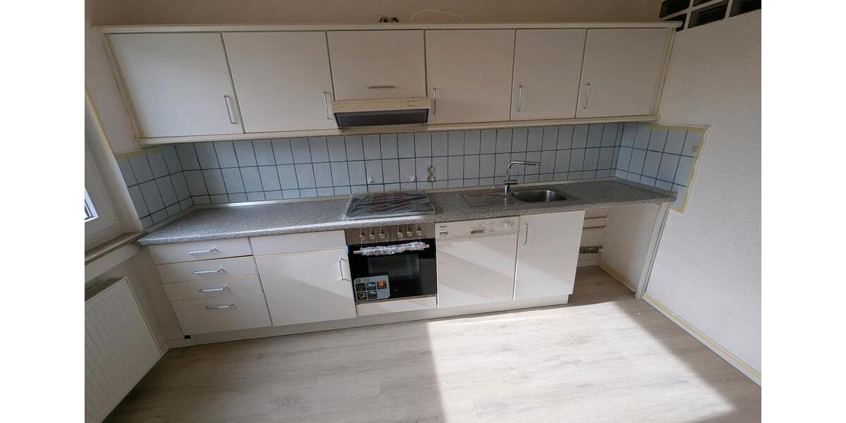 Etagenwohnung Saarbrücken Eschberg - 5 Zimmer, 132 m&sup2;, 1.370&euro; | Angebot:26398758