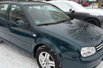 VW Golf 131.313 km 3.090 &euro; Königslutter 38154