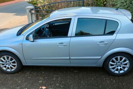 Opel Astra 175.000 km 2.200 &euro; Fünfseen 17213