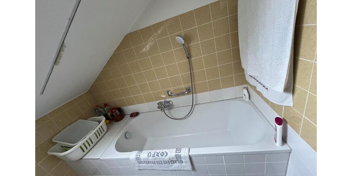 Dachgeschoßwohnung Lappersdorf - 2 Zimmer, 38 m&sup2;, 520&euro; | Angebot:25174902