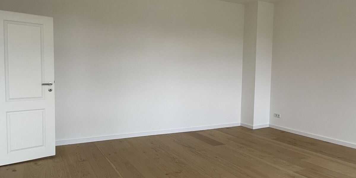 Ab 01.09. großzügig Wohnen in FalkensteinVogtl. - Erstbezug nach hochwertiger Sanierung - Etagenwohnung Falkenstein | Angebot:27007356