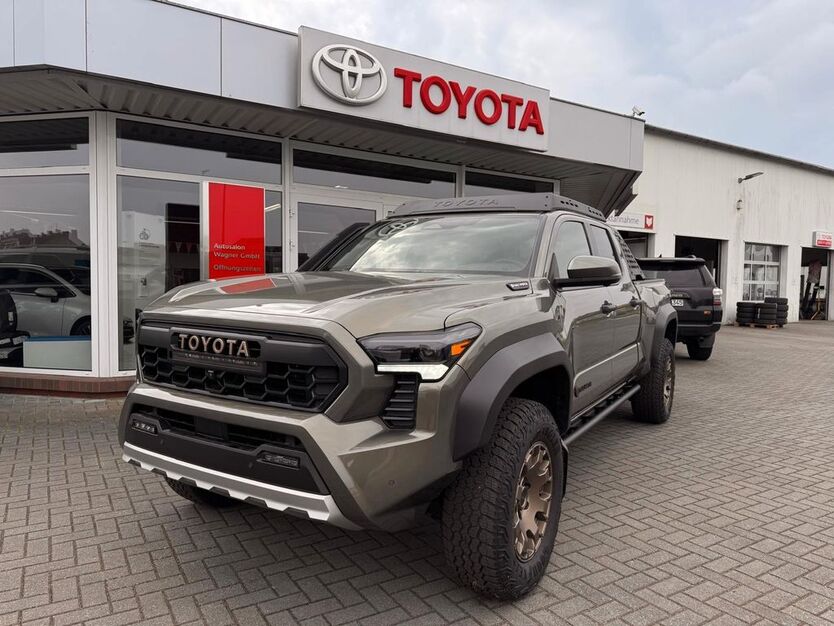 Toyota Tacoma 3.000 km 97.870 € Perleberg 19348