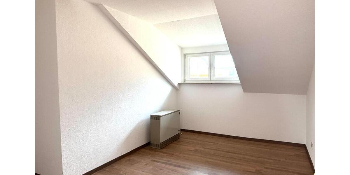 Dachgeschoßwohnung Ubstadt-Weiher Weiher - 2 Zimmer, 62 m&sup2;, 730&euro; | Angebot:25957110