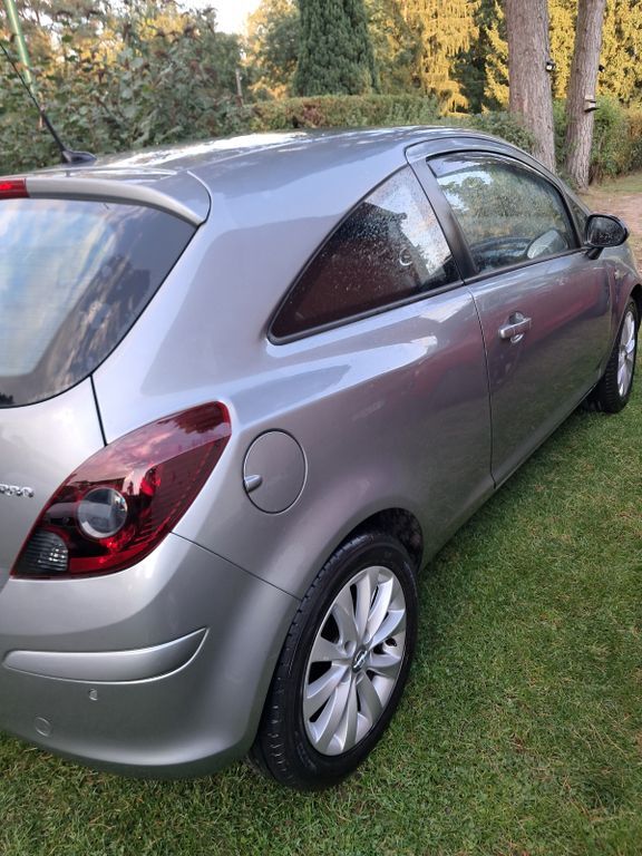 Opel Corsa 138.000 km 5.600 € Grünheide 15537