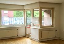 2 Zi Wohnung mit Balkon 58 qm komplett Renoviert