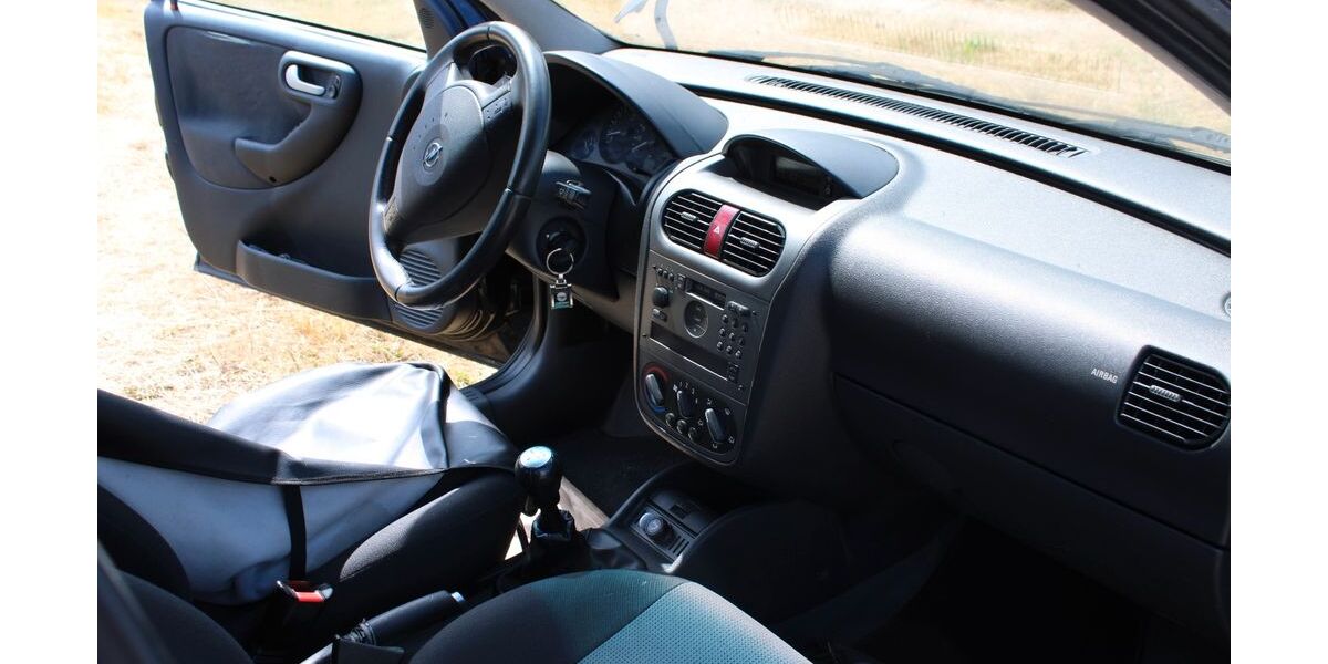 Opel Corsa 175.000 km 1.950 &euro; Borgholzhausen 33829