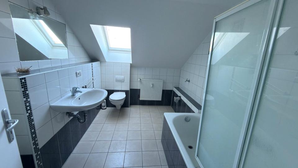 Dachgeschoßwohnung Löningen - 3 Zimmer, 60 m&sup2;, 450&euro; | Angebot:26261986