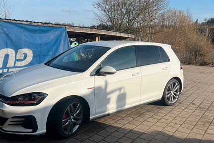VW Golf 118.000 km 18.499 &euro; Helmbrechts 95233