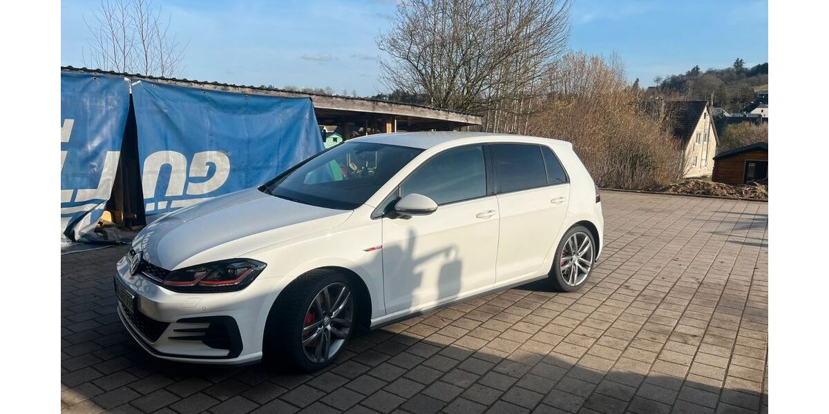VW Golf 118.000 km 18.999 &euro; Helmbrechts 95233