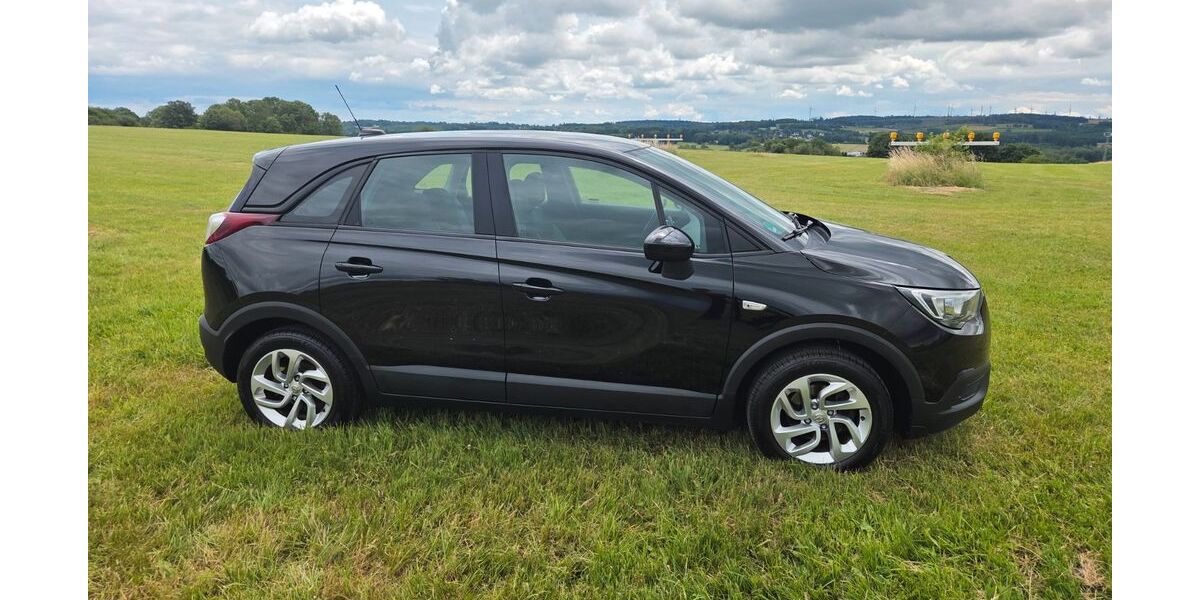 Opel Crossland (X) 61.158 km 9.999 &euro; Liebenscheid 56479