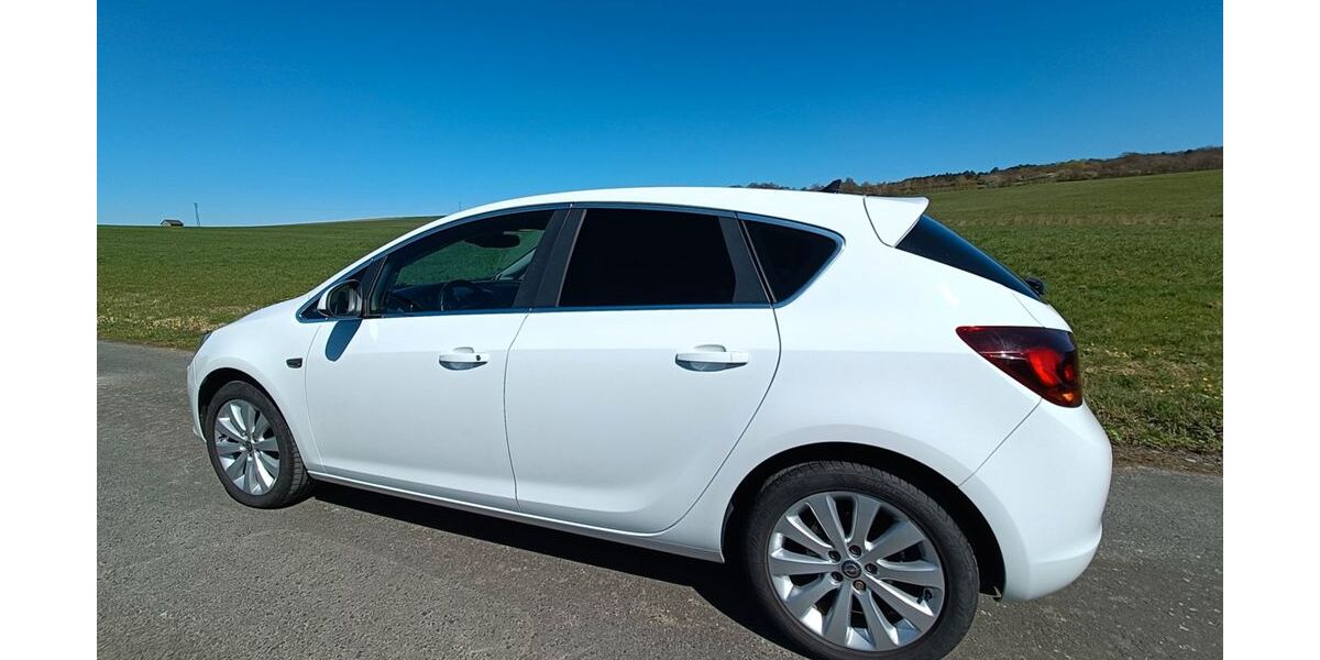 Opel Astra 82.000 km 7.999 &euro; Schwalmstadt 34613