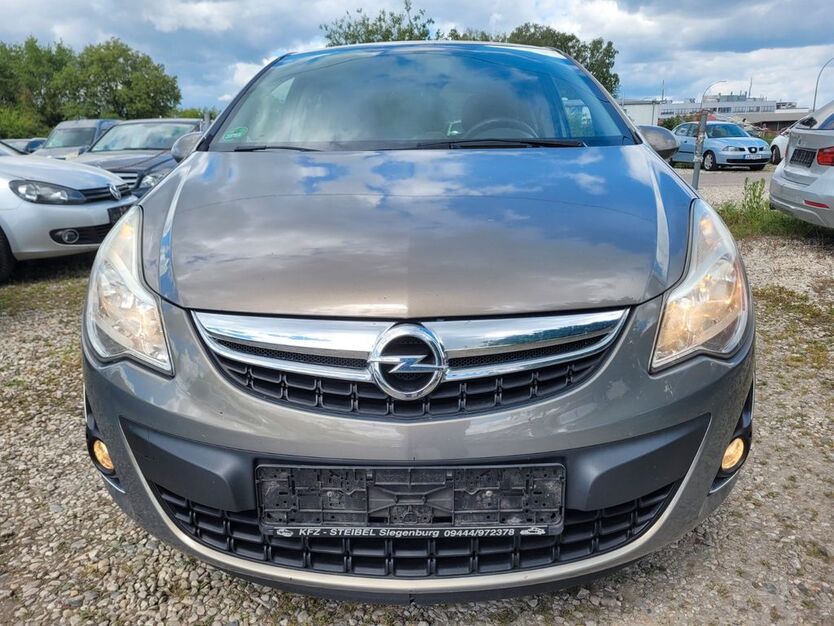 Opel Corsa 198.321 km 3.099 € Landshut 84030