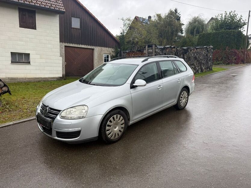 VW Golf 218.000 km 999 € Dunningen 78655