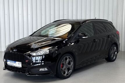 Ford Focus 94.000 km 14.450 &euro; Lippstadt 59555