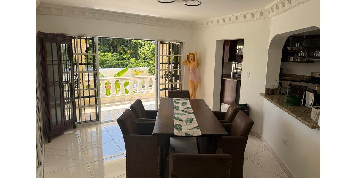 Einfamilienhaus Loitz - 11 Zimmer, 650 m&sup2;, 420.000&euro; | Angebot:26396599
