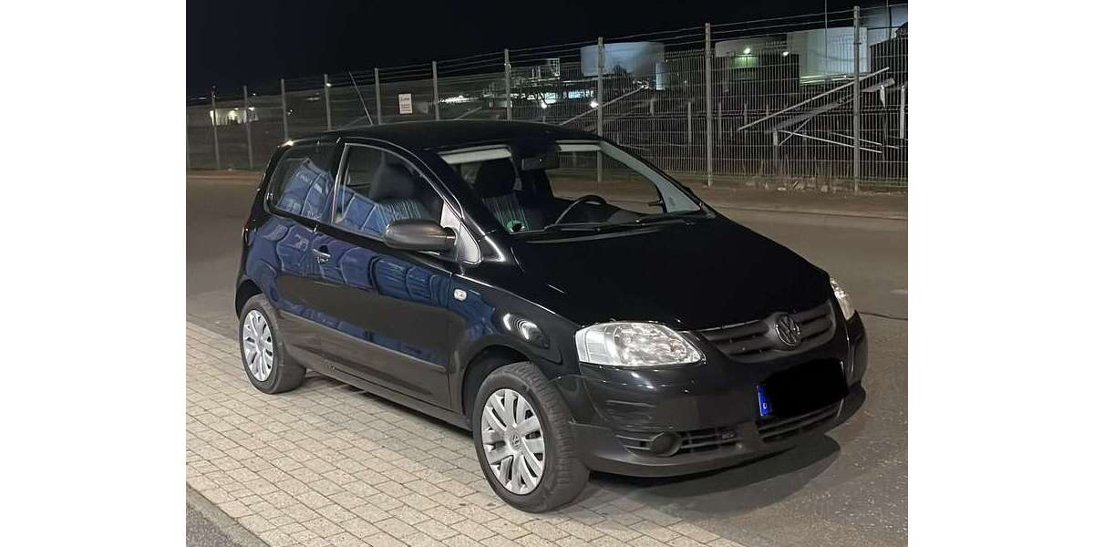 VW Fox 240.000 km 699 &euro; grevenbroich 41515