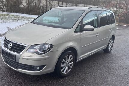 VW Touran 179.000 km 4.490 &euro; Illingen/Schützingen 75428