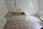 Dachgeschoßwohnung Weißenfels - 2.5 Zimmer, 67 m&sup2;, 400&euro; | Angebot:26610327