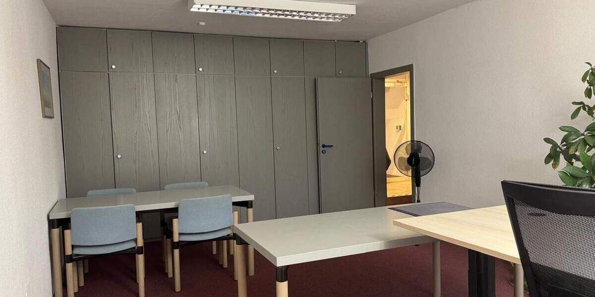 Gewerbeobjekt Bindlach - 8 Zimmer, 265 m&sup2;, 1.500&euro; | Angebot:25664523