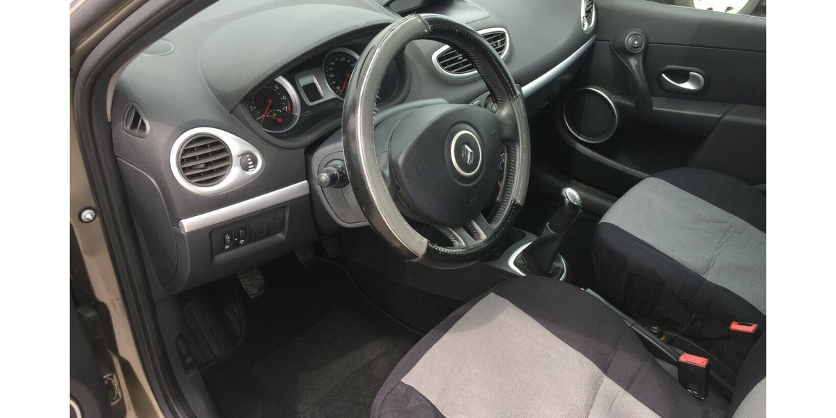Renault Clio Authentique,Tüv 08/27! 243.000 km 1.950 &euro; Himmelkron 95502