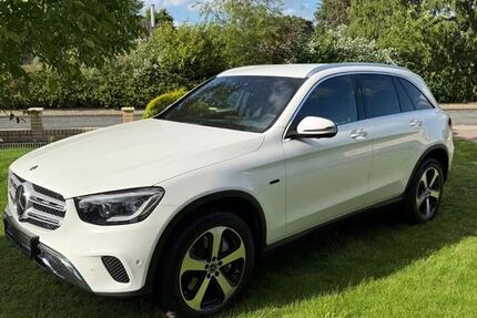 Mercedes-Benz GLC 300 75.200 km 21.350 &euro; Düsseldorf 40239