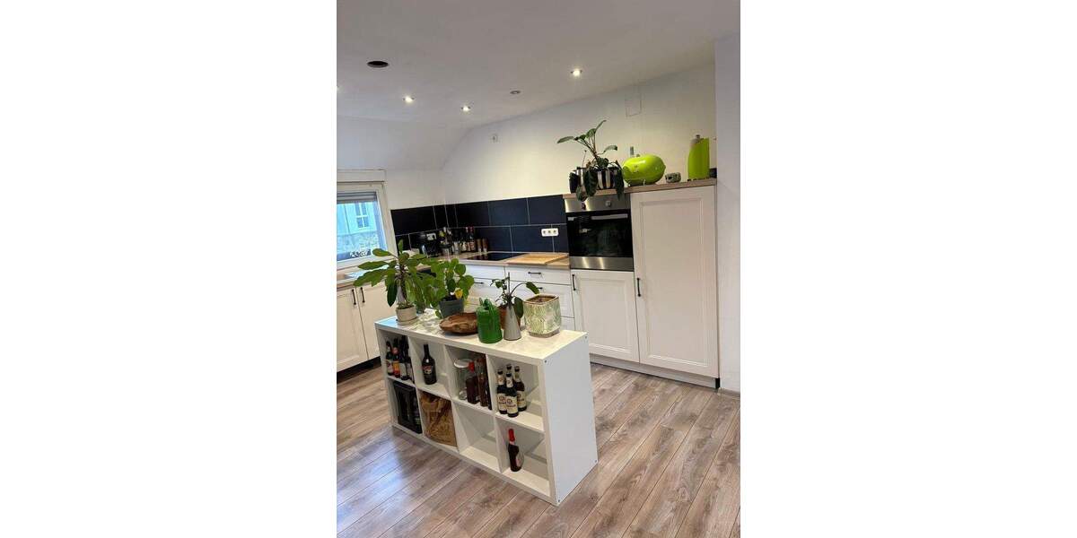 Mehrfamilienhaus, Wohnhaus Breisach - 8 Zimmer, 224 m&sup2;, 695.000&euro; | Angebot:26192358