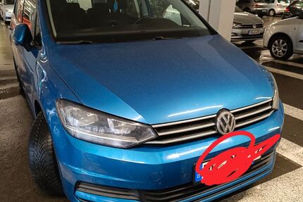 VW Touran 124.800 km 20.000 &euro; Paderborn 33100