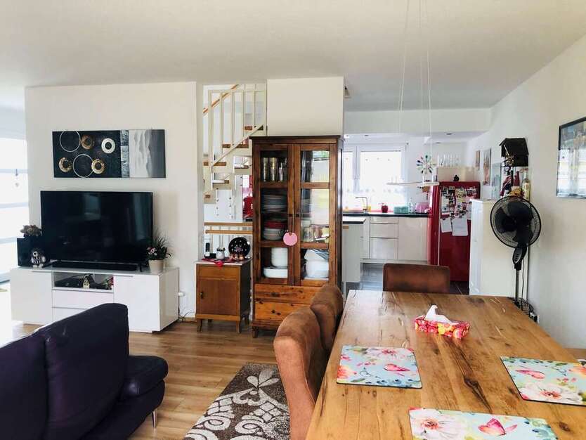 Haus zum Mieten in Neulussheim 2.450 € 167 m²
