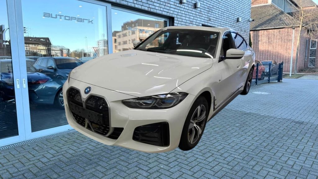 BMW i4 110.000 km 33.499 &euro; Bocholt 46397