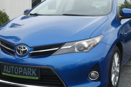 Toyota Auris 111.300 km 8.790 &euro; Dresden 01237